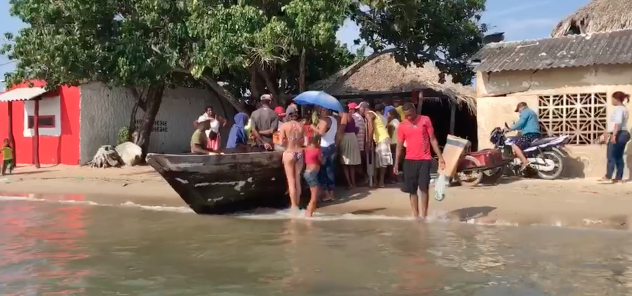 Llegada de los pescadores a Berrugas, caserío de 6.000 habitantes, en Sucre.