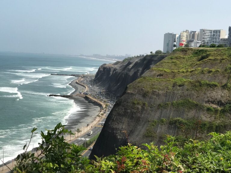 Historias del Puente de los Suspiros de Lima